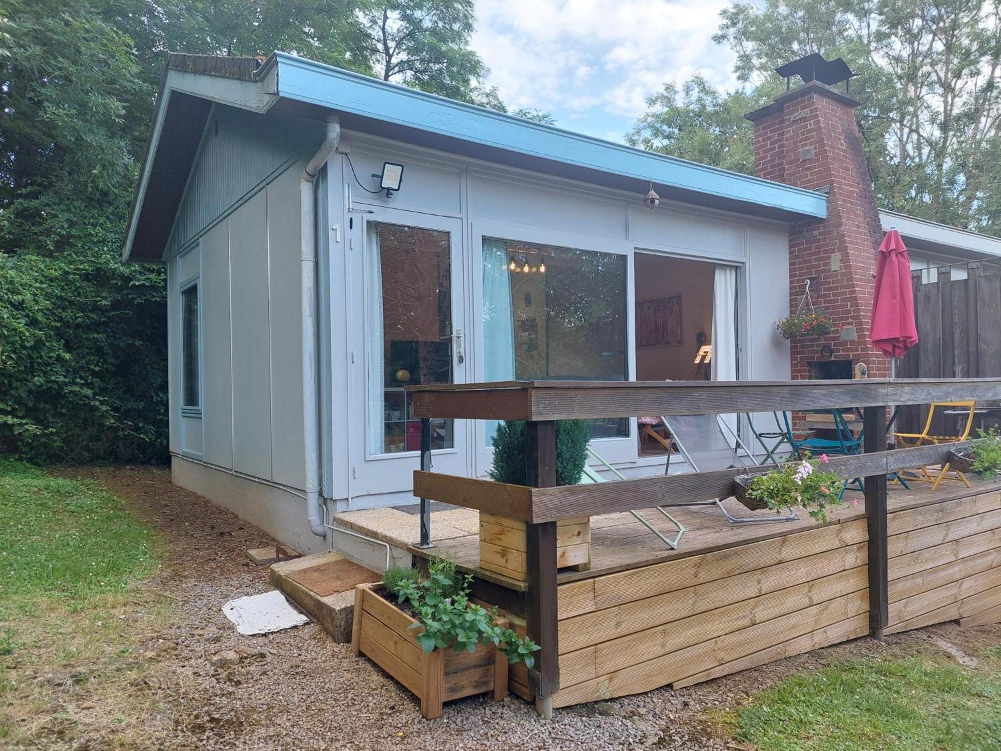 Le Petit Chalet - Bungalow Waulsort Exterior photo